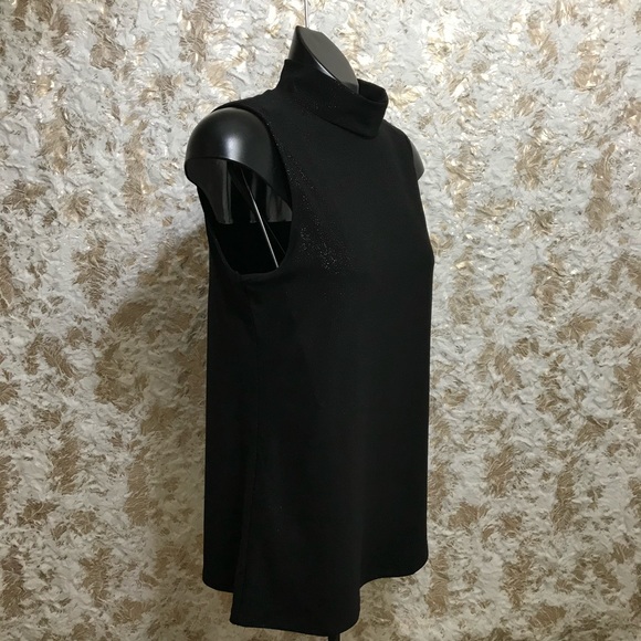 Black Sleeveless Turtleneck Top wit Gold Sparkles - Picture 3 of 5